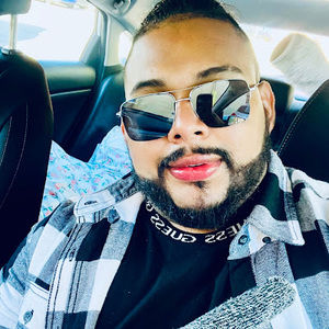 Meet your Posher, Oscar joaquin